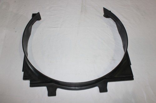 Fan shroud for BMW 3 series E-30 - Picture 2 of 3