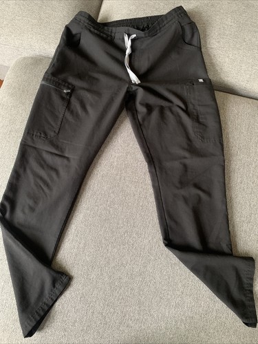 Figs Women’s Technical Collection Scrub Cargo-style Pant Size Medium Black ~EUC