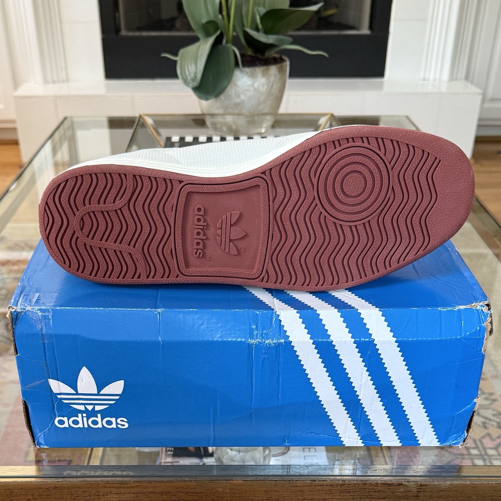 SAOLA Taglia 10 5 Adidas Rod Laver Off White Ruby JQ2474 SPEDIZIONE IN GIORNATA