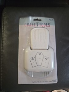 Tag Cutter