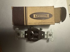 Vintage Leviton Outlet Brown Bakelite #5015 -...