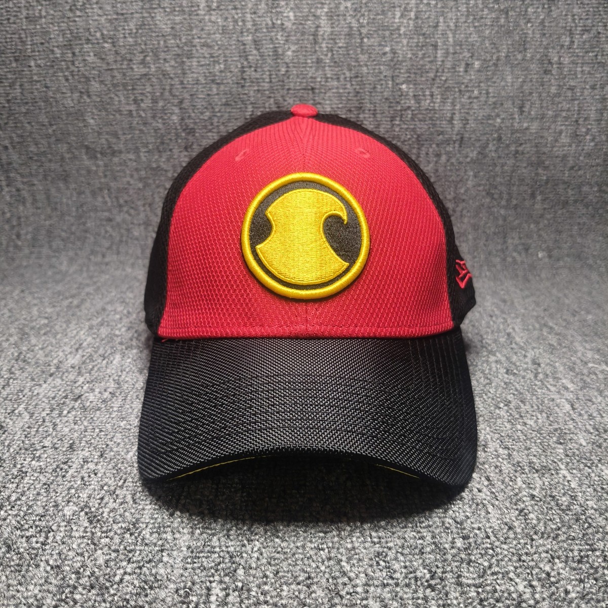 New Era Batman Fitted Baseball Cap Red Black Yellow Curved Brim