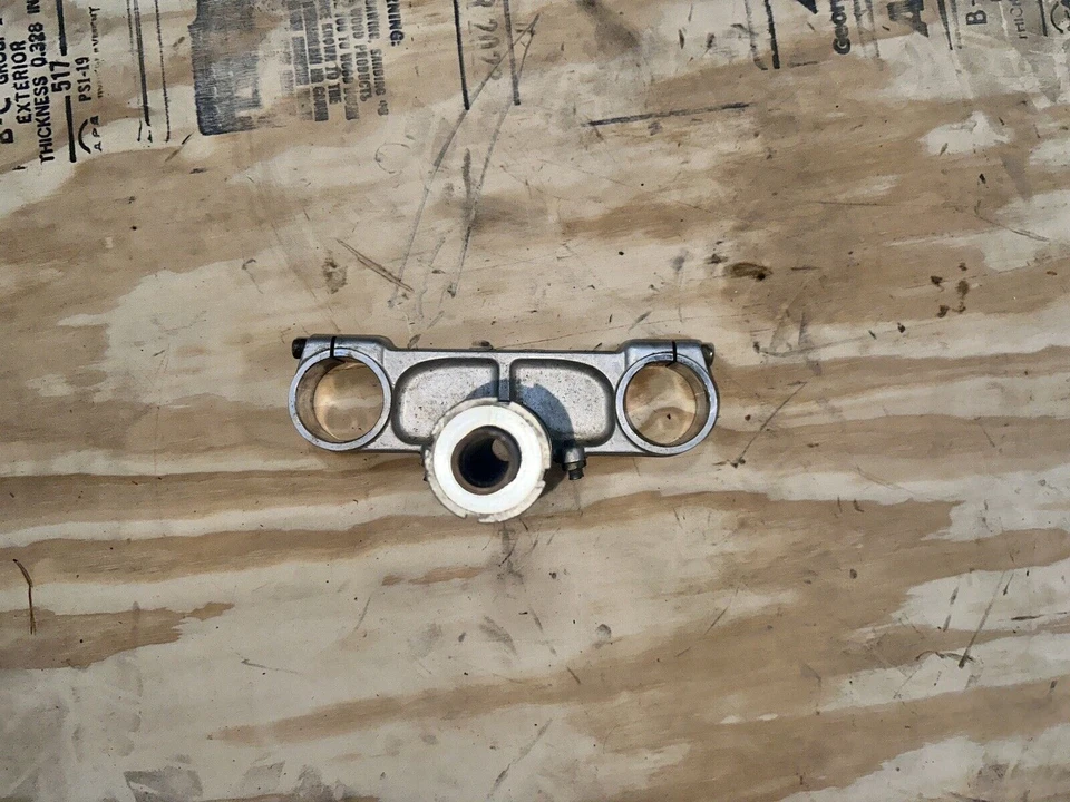 2000 Ducati 750SS 900SS Super Sport Lower Triple Tree Steering Stem Clamp Mount - Image 2 of 4