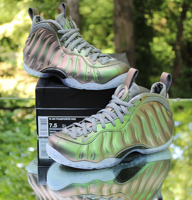 Nike Air Foamposite One Shine Women's Size 7.5 Dark Stucco Nike Air Foamposite One Shine Women's Size 7.5 Dark Stucco