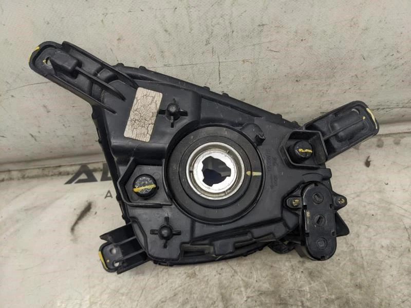 Faro antiniebla delantero derecho pasajero Kia Sorento 2016-2018 92202-C6000 OEM Foto 4 de 4