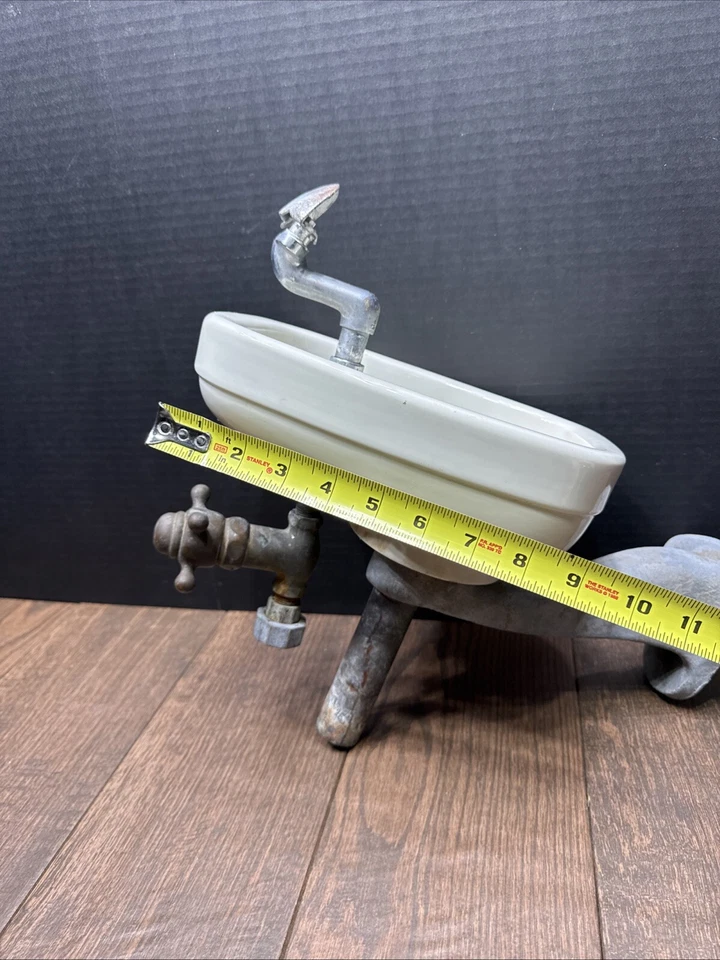 Vintage  Crane Porcelain Water Drinking Fountain Bubbler Wall Mount white - Image 2 of 4