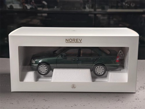 Norev 1/18 Scale Mercedes-Benz C-Class 1993 Green DieCast Car Model Toy Gift - Picture 7 of 7