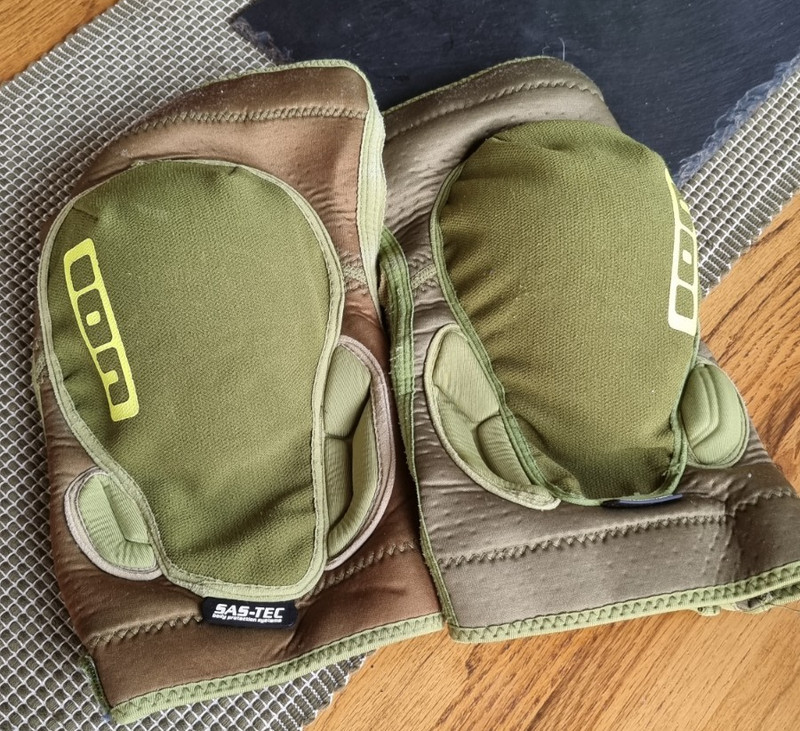 ION K-Lite ZipMountain Biking Knee Pads Size Large In Green