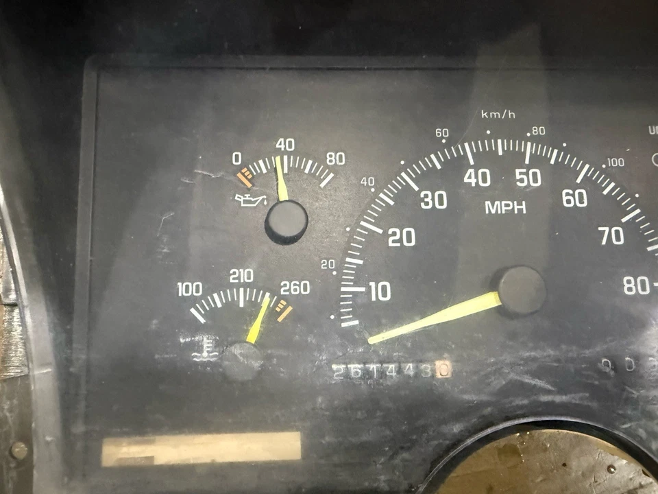 1992-1994 Chevrolet GMC C/K 1500 2500 Speedometer Instrument Cluster OEM - Image 2 of 4
