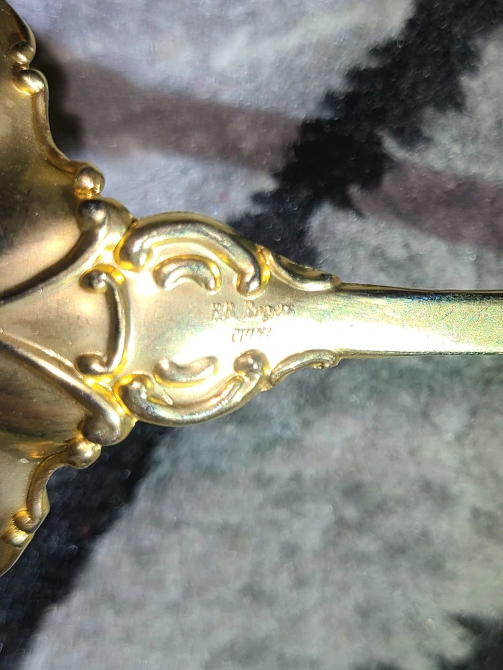 (NEW) FB Rogers "Gold Plated" ROSE Print,  44 pc... Flat/Silverware  - Image 2 of 4