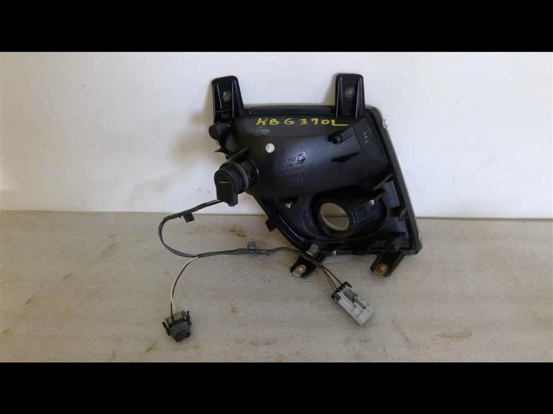 Driver Corner/Park Light Park Lamp-turn Signal Fits 07-10 SKY 366503 - Image 2 of 4