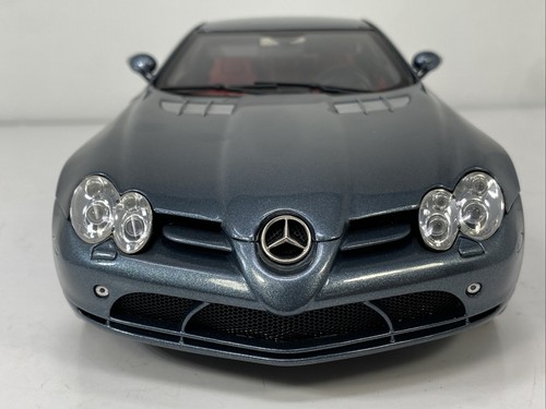 1/18 CMC 2003 Mercedes_Benz SLR McLaren Grey M-045C AWESOME Look CLoser - Imagen 4 de 22