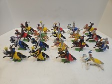 Britains Deetail Models Medieval Knights Horses Lot of 19
