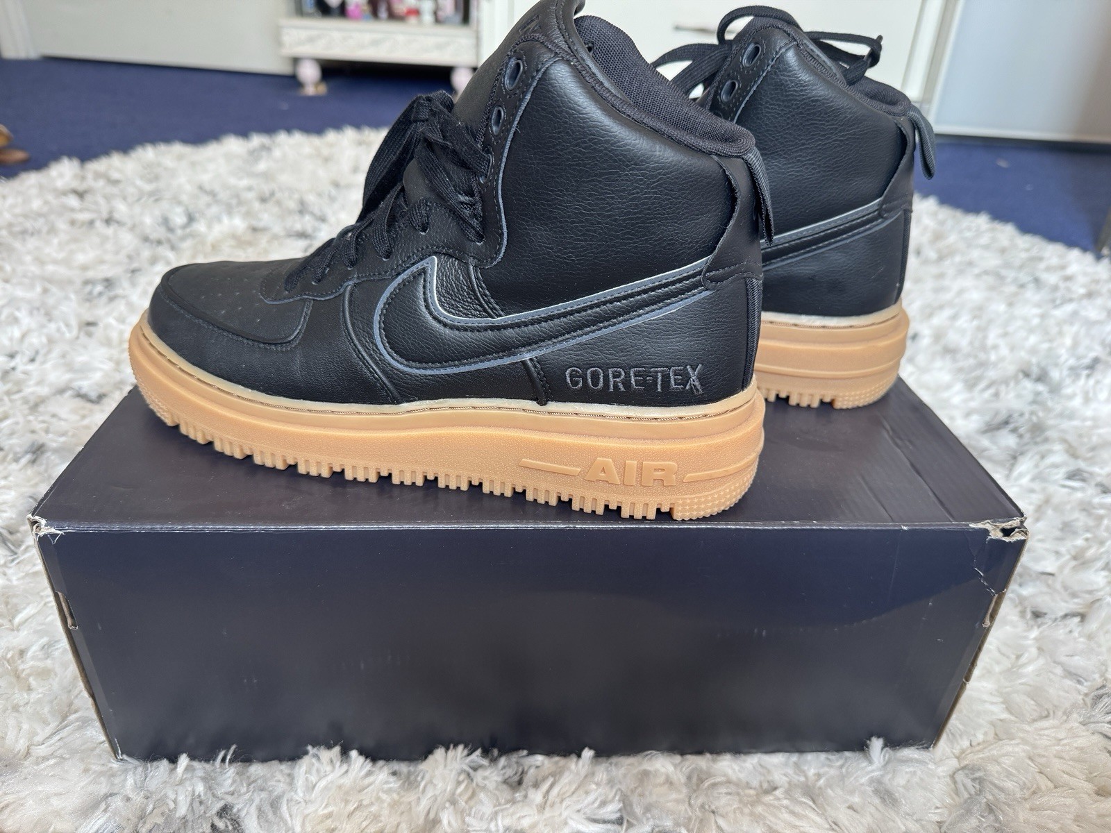 Nike Air Force 1 High Gore-Tex Boot in Size 9 - Waterproof & Durable