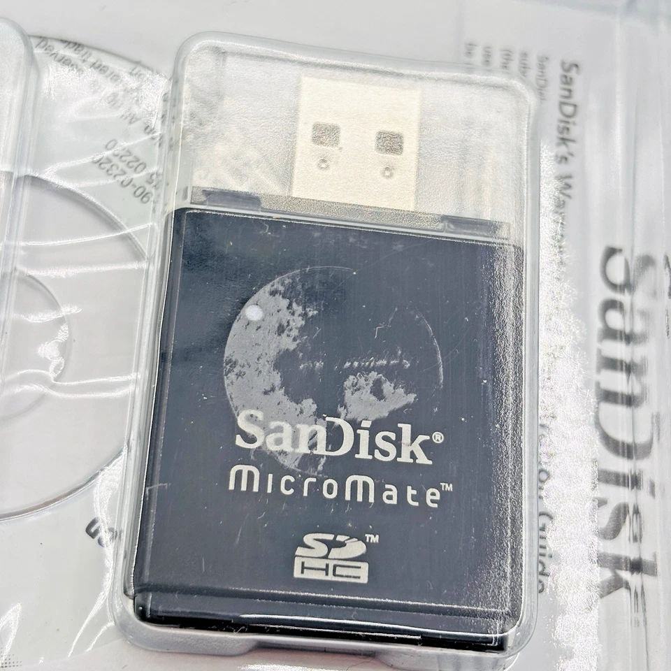 SanDisk Extreme III 4GB SDHC Memory Card + MicroMate USB 2.0 Reader NIB + Case - Image 3 of 4