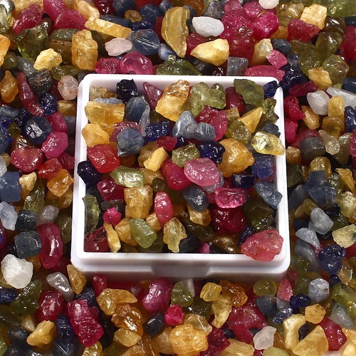 Natural Thailand Multi Sapphire&Ruby Mix Facet Grade Gemstone Rough Lot 1000 Ct - Picture 1 of 9