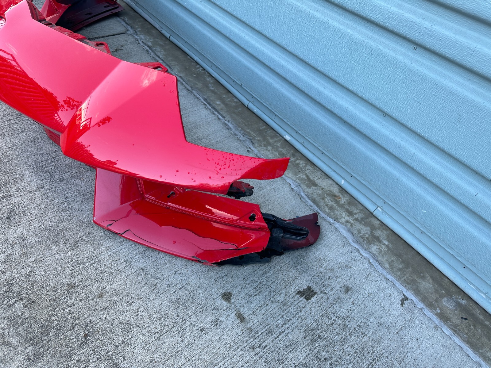2010-2014 Lamborghini Aventador LP700-4 Front Bumper W Parktronic 470807103C