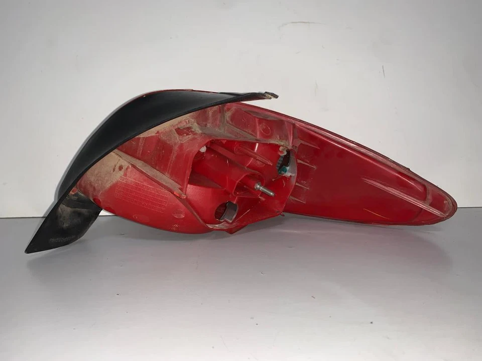 Piloto Trasero Izquierdo para PEUGEOT 206 E-Music 109485 - Imagen 2 de 2