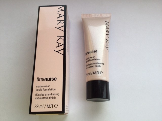Mary Kay Matte Wear Foundation Beige 2