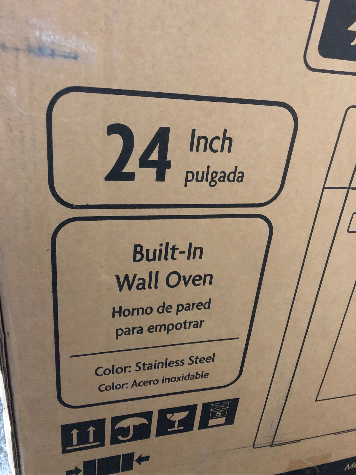 Magic Chef 24 in. 2.2 Cu.Ft Single Wall Oven W/ Convection Stainless