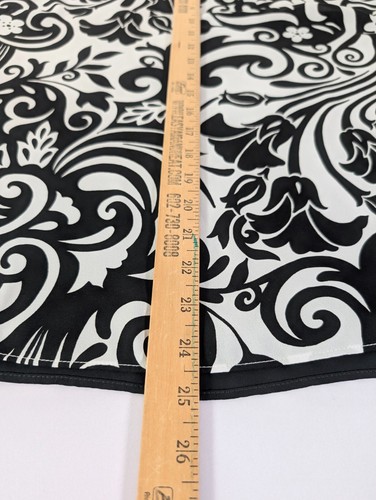 CHICO'S Tank Top Women Size 1 Reversible Scroll Print Woven Pattern Black White - Picture 9 of 10
