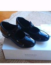 Weissman Size 1 YM Black Patent Tap Shoes
