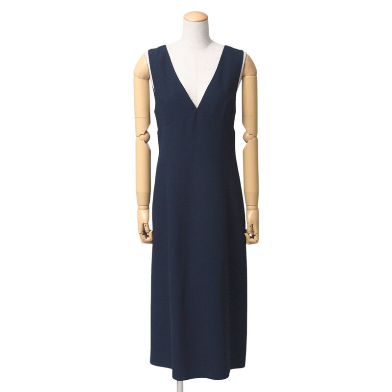 PRADA one piece Size 40 V-neck sleeveless dress Made in PRADA one piece Size 40 V-neck sleeveless dress Made in