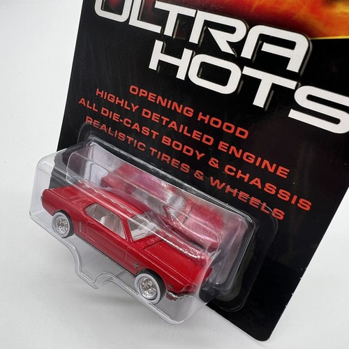 Mustang rojo Hot Wheels Ultra Hots '65 - Imagen 3 de 9