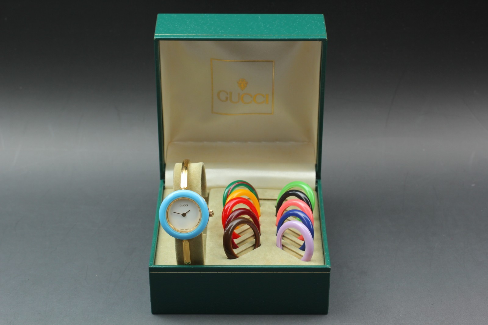 Vintage Gucci 11 Color Quartz Women Watch w Box Near Mint