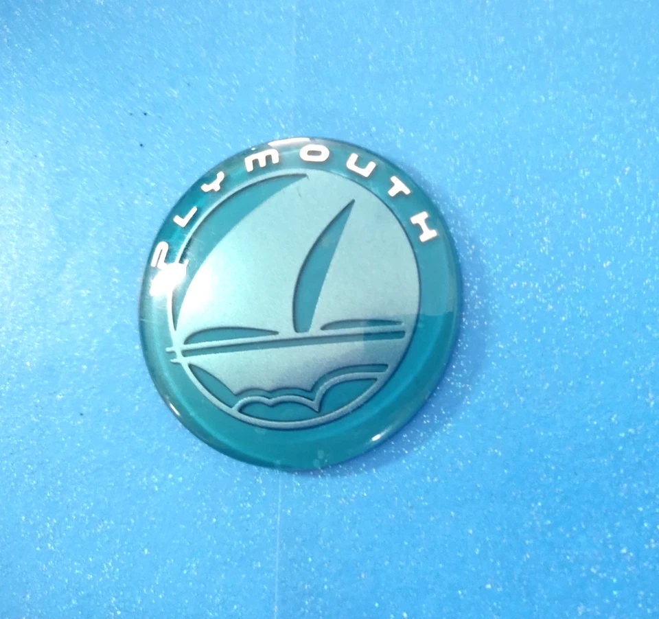 Emblema com capuz logotipo navio azul-petróleo e prata Plymouth Neon/Voyager - Imagem 3 de 4