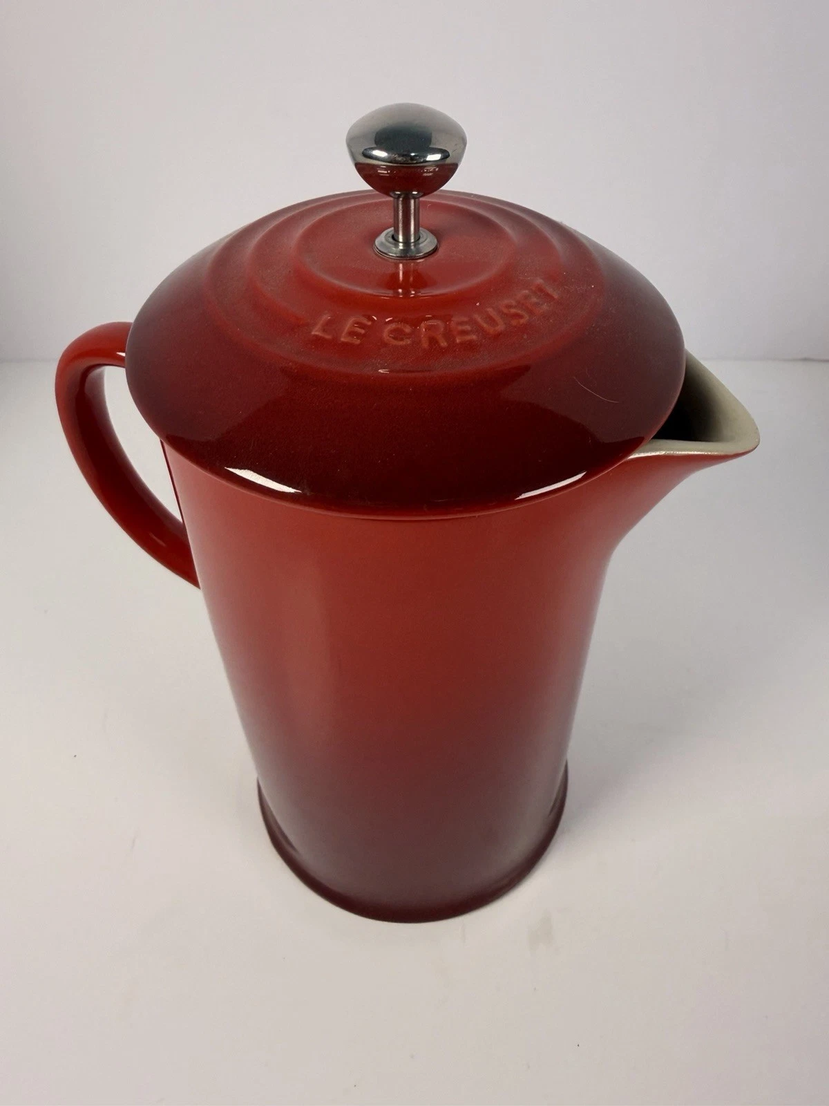 Le Creuset Stoneware French Press 34oz/1 Liter Cerise Red/Clean & Pre-Owned