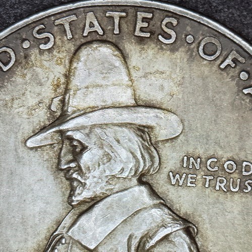 1920 D 50c Pilgrim Tercentenary Mayflower Commemorative Silver Half Dollar - Picture 9 of 24