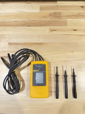FLUKE 9040 DIGITAL PHASE ROTATION INDICATOR METER (SHIPS FAST) TESTED