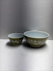 VTG PYREX Spring Blossom Crazy Daisy Nesting Mixing Bowl 403  & 401 Bowls