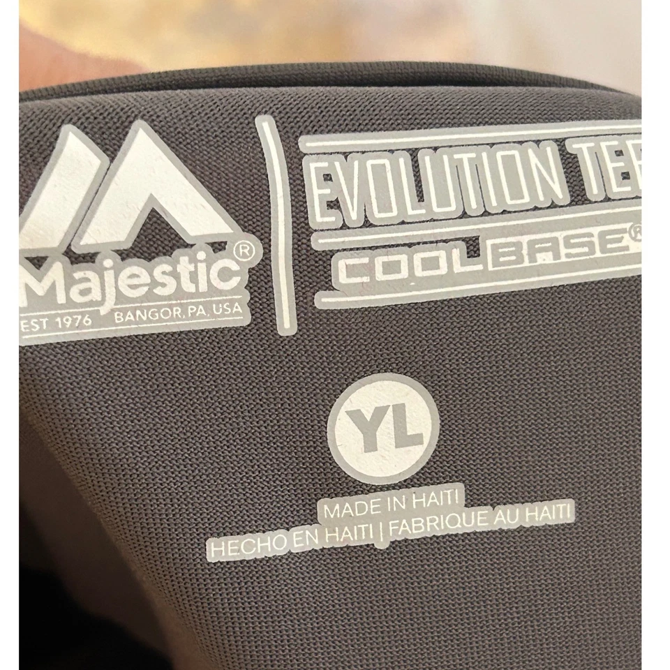 Majestic Evolution Tech Cool Base Youth Large T-Shirt Performance NWOT Gray - Image 3 of 3