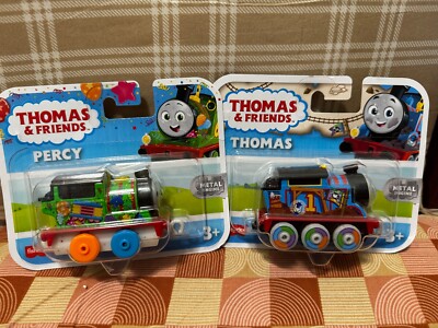 Thomas And Friends THOMAS And PERCY All Engines Go Metal Push Along Train NEW