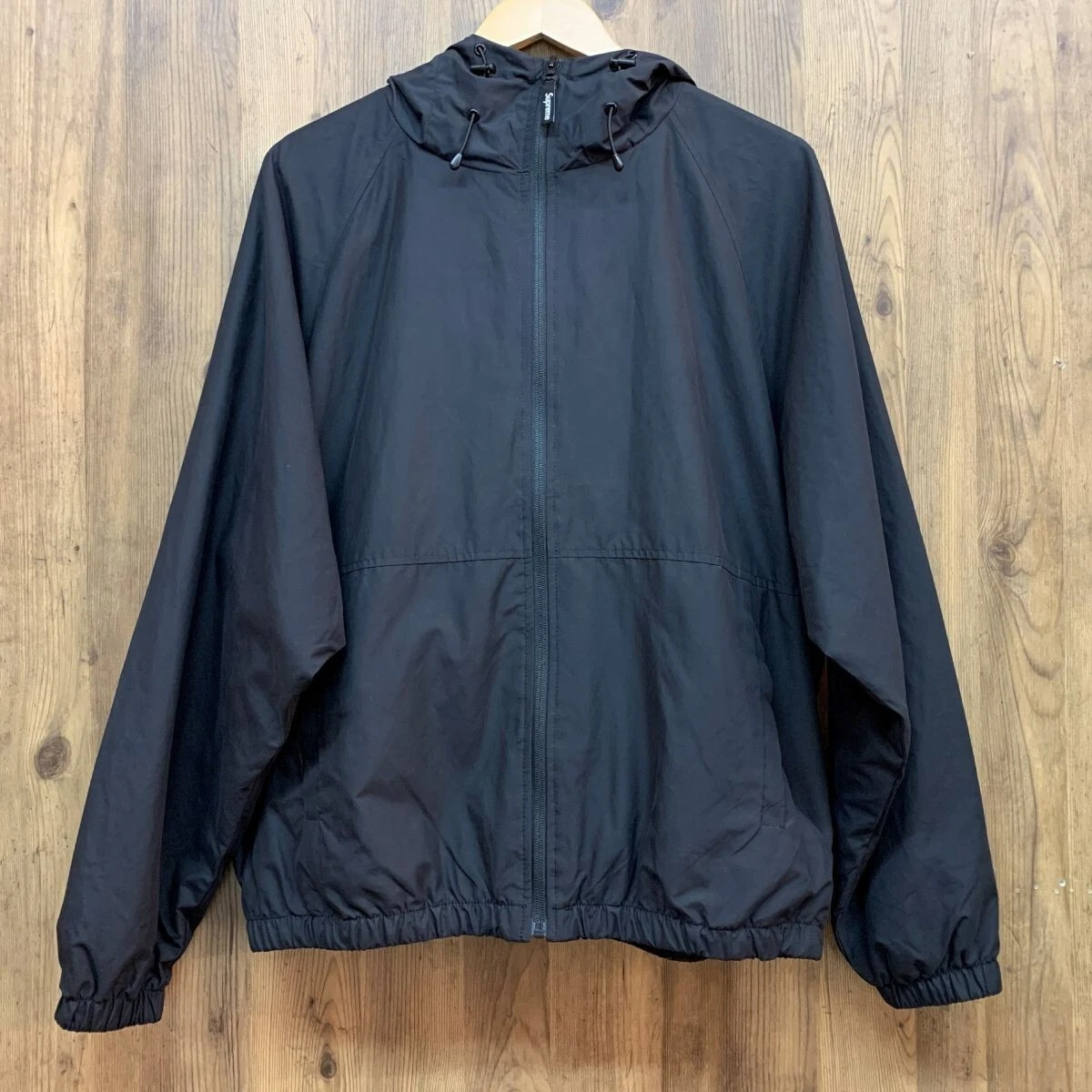 Veste parka à capuche nylon léger Supreme 23ss noir M survêtement homme