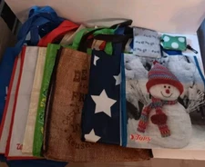  Grocery/Shopping Bags, 13  Cloth/Polycloth/Polyethylene, 2 Foldable 1 w/Clip