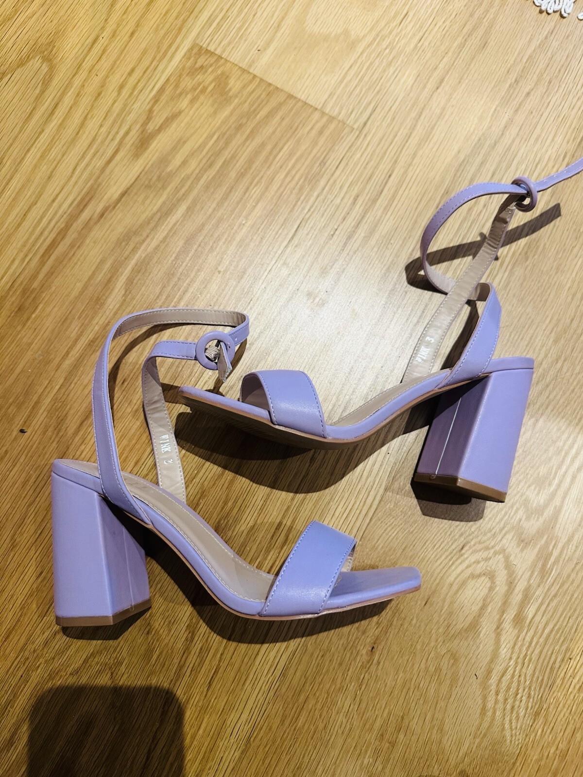 APL Sandali con tacco a blocco e cinturino in pelle lilla taglia 3 EU 36