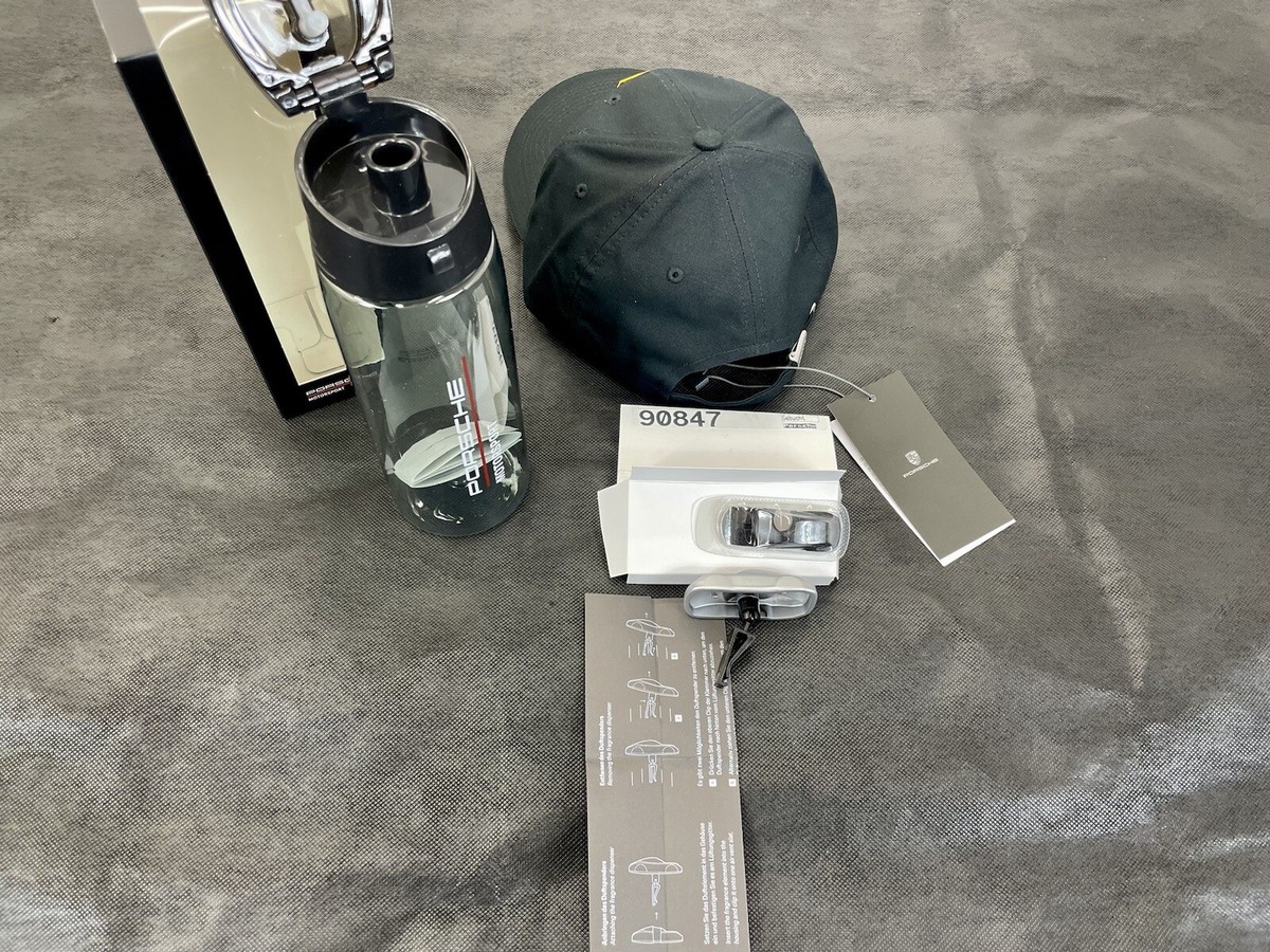 USA Porsche Macan GTS Tail Light Rear Center White Dark Porsche  