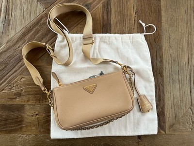 PRADA Re-Edition 2000 Tasche Leder Beige Sehr Guter Zustand Mit Staubbeutel