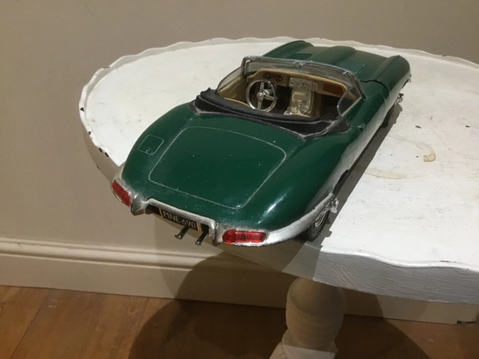 Tonka Polistil 1/16 Scale Jaguar XK E-Type Roadster Model Green - Image 3 of 4