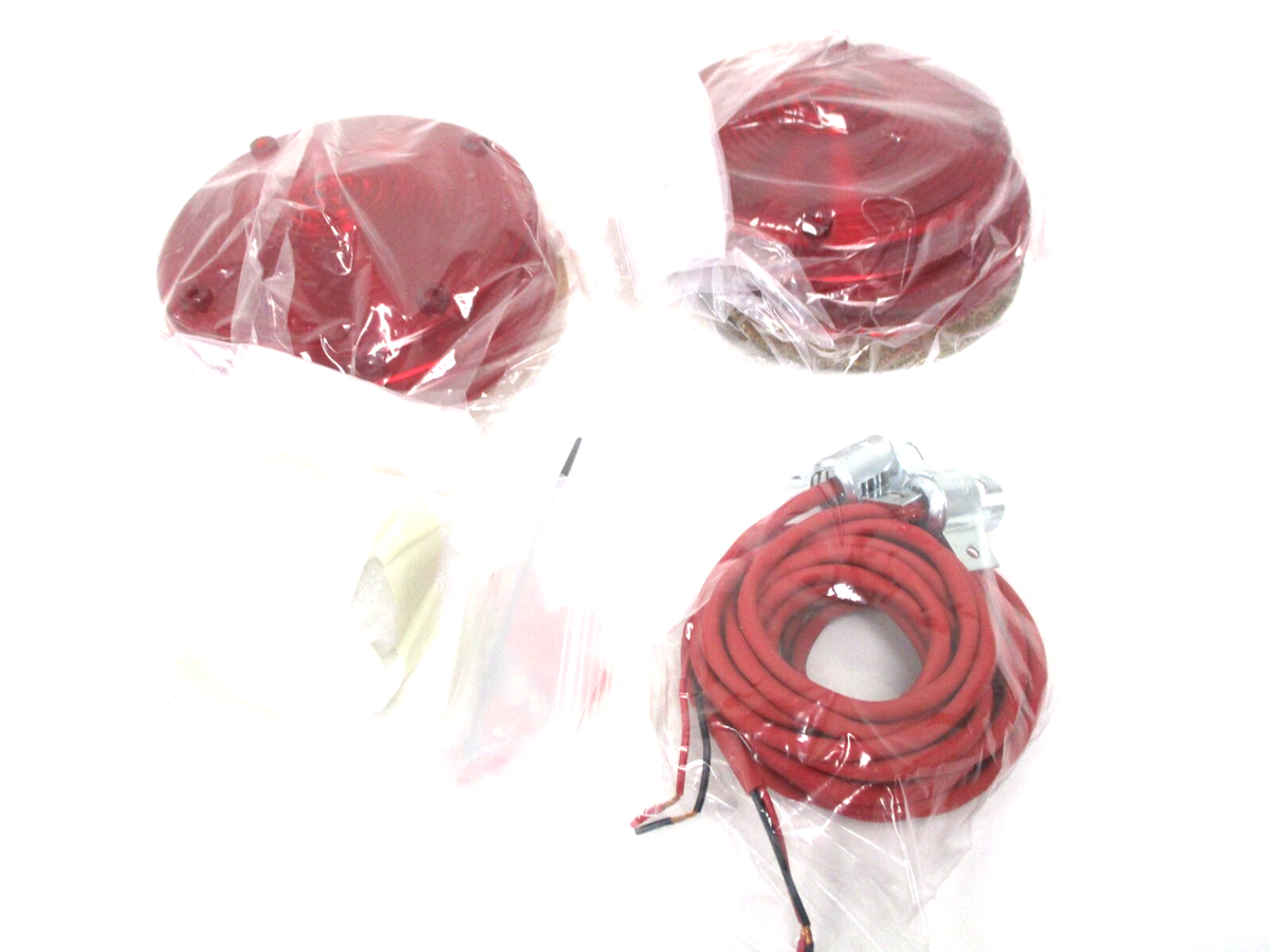 ラバーランプ セット（グリーン・レッド） 2607954C91 NEW OEM INTERNATIONAL LIGHTS WITH LENSES AND HARDWARE