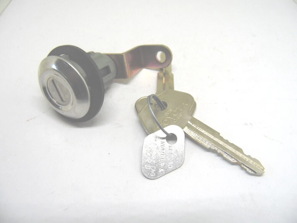 Cerradura de maletero estándar TL-130 para Toyota Camry 87-91 Foto 2 de 4