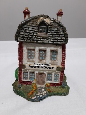 DICKEN’S SERIES 1986 Dept 56 Dickens Village Series 1986 FEZZIWIG'S WAREHOUSE 65005