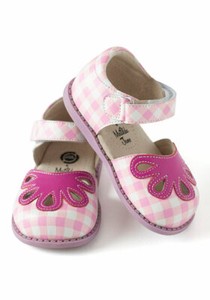 livie and luca pink petals