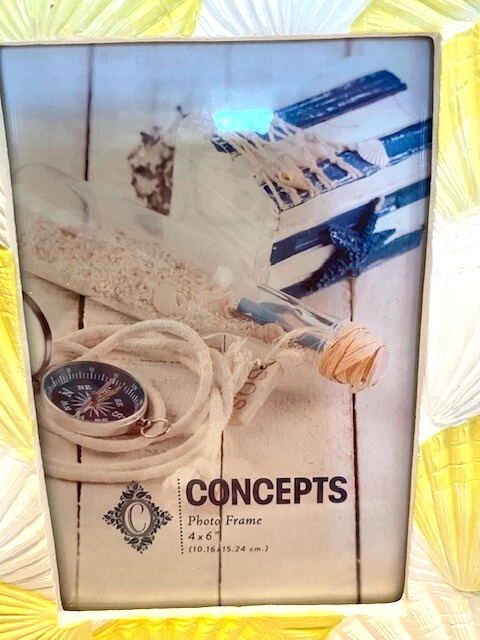 Marco de fotos de resina Concepts amarillo/blanco Shell-playa/tropical 4" x 6" Foto 4 de 4