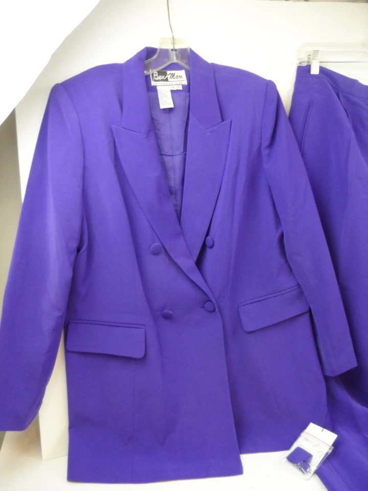 BEN MARC 女式 100% 聚酯纤维裤子套装双排扣紫色 12 码 - 全新 — 第 2/4 张图片