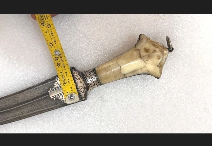 Daga Jambiya árabe indo persa con trabajo plateado y mango de hueso Foto 3 de 4