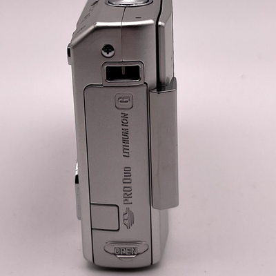 Sony Cyber-shot DSC-T100 8.1MP Digital Camera – Silver – Screen